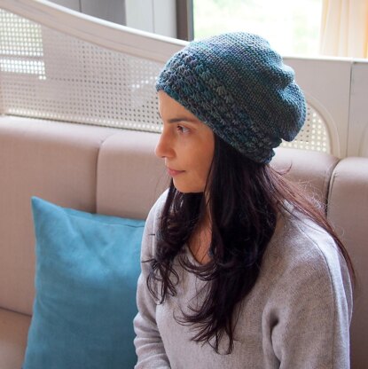 Star stitch slouchy hat with knit look