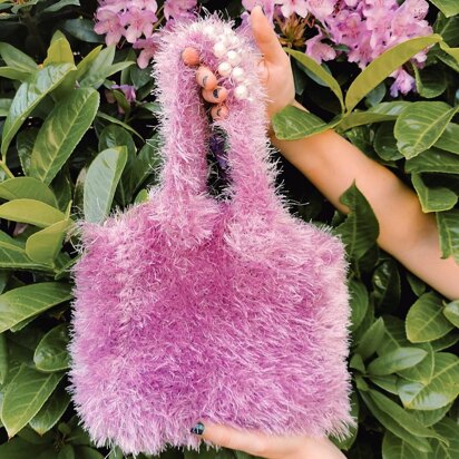 90s Chick Fluffy Bag - knitting pattern