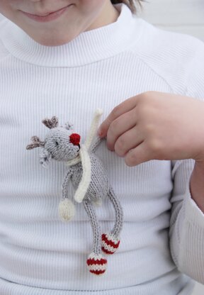 Knitted Deer