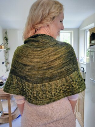 CELTIC MYTHS SHAWL