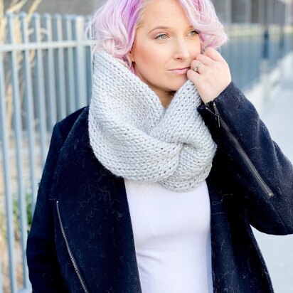 Chunky Twisted Cowl