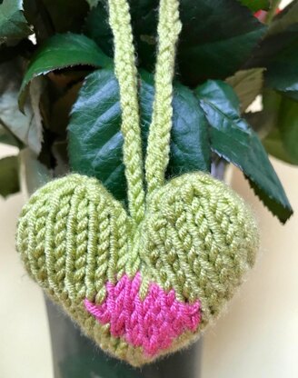 Christmas Heavenly Hearts Tree Decoration/Hanging Ornaments in Patons Smoothie DK