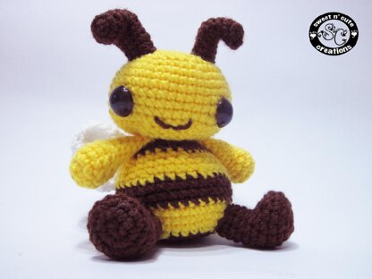 Amigurumi Boo the Bee