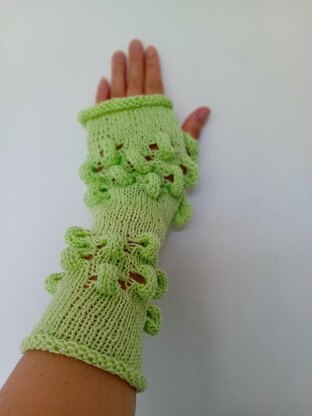 Fingerless Staggered loops