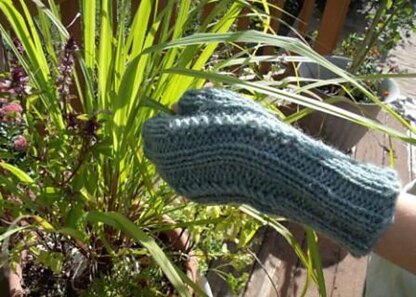 Twisted Woolen Mitts