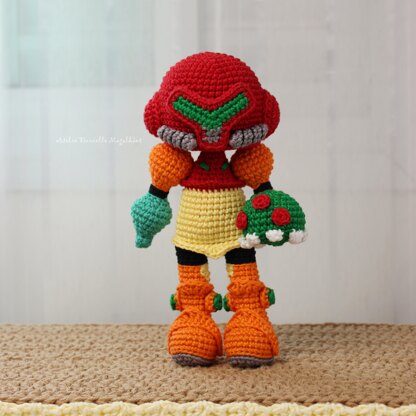 Armored Hero & Mini Metroid-Inspired Amigurumi – Fanart Crochet PDF