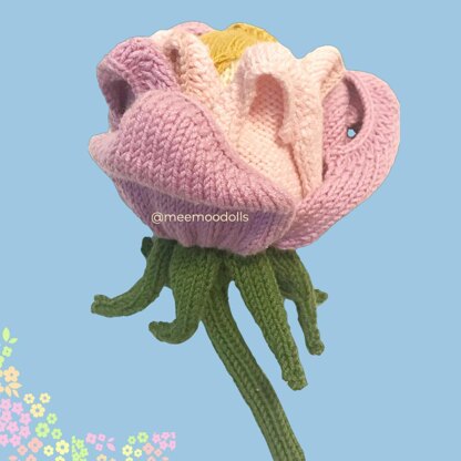 Magnolia in knitting. Amigurumi Knits.