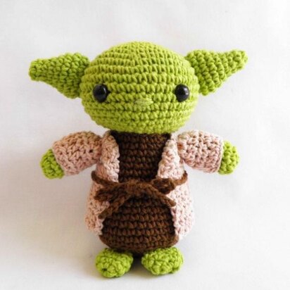 Yoda Star wars amigurumi crochet doll PATTERN