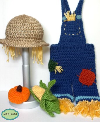 Newborn Scarecrow Outfit with Corn and Pumpkin