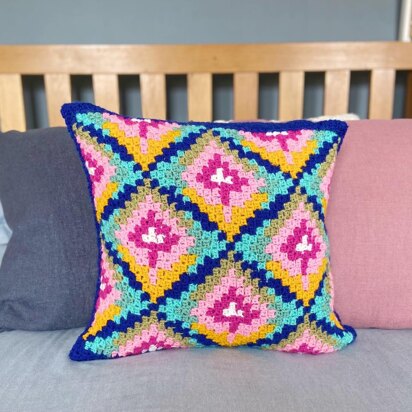 Bargello C2C Cushion