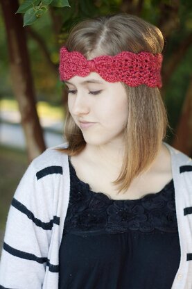 Scallops and lace turban headband