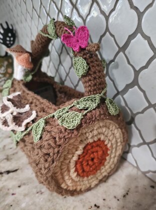 Fairy Hollow Log Basket
