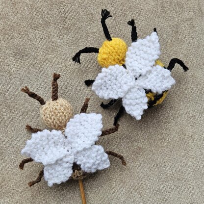 Knitted Bees
