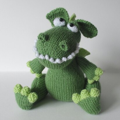 Griff the Dragon - knitting pattern