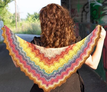 Meander shawl