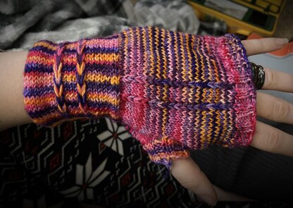 Drop Stitch Braid Mitt