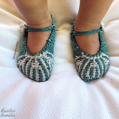 Ashvini Tunisian Crochet Slippers