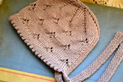 Snowdrop Bonnet