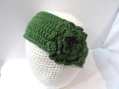 Crochet Headband Pattern with flower