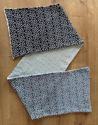 Blue gradient scarf 900