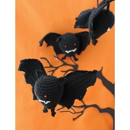 Halloween Bat Toys in Lily Sugar 'n Cream Solids