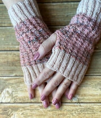 Made for More Fingerless Mitts