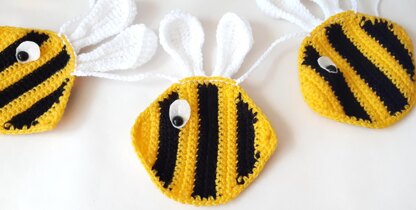 Crochet Happy Bee Bunting