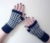 Houndstooth Handwarmers