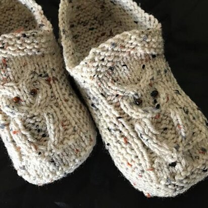 Cable Owl Slippers - knitting pattern