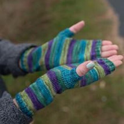 Knit Wit Mitts