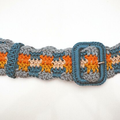 Woven textured belt