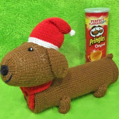 Christmas Sausage Dog Dachshund Pringle Cover