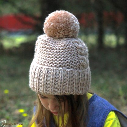 Martha cable hat