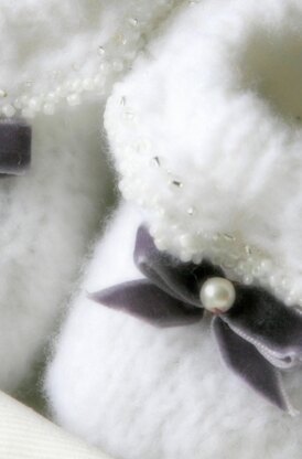 Sade newborn booties