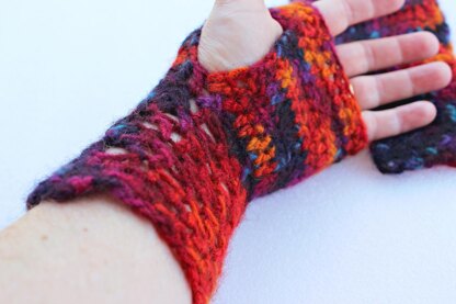 Fi's Fancy Fingerless Gloves