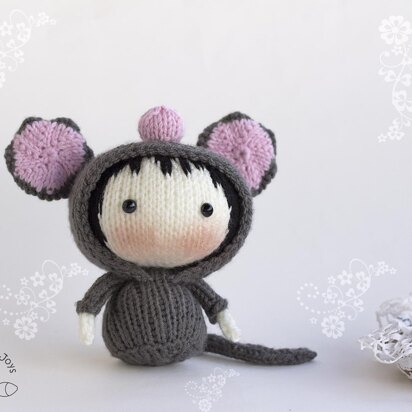 Gray Mouse Doll - knitting pattern