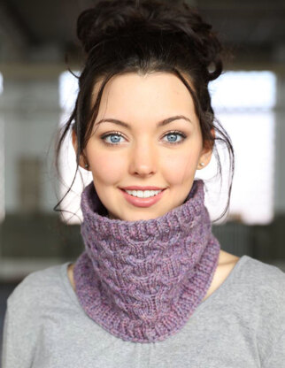 Cabled Cowls in Plymouth Yarn Tuscan Aire - f725