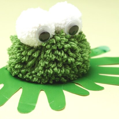 Pompom Frog with Handprints in Bernat Super Value