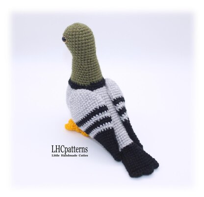 Pigeon Crochet Pattern