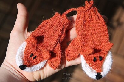 Foxy mittens
