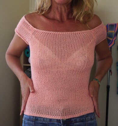 Off shoulder knitted top