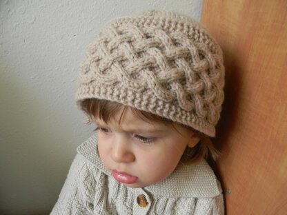 Dilya Hat