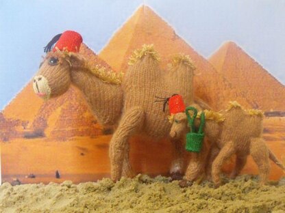 CARMELLA  AND CALLUM  CAMELS TOY KNITTING PATTERN