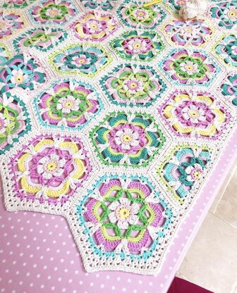 The Garden Party Blanket