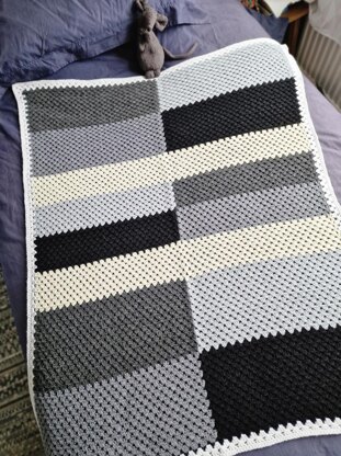 Grannys on the Block Blanket