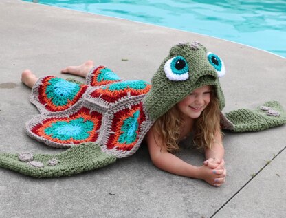 Hooded Sea Turtle Blanket