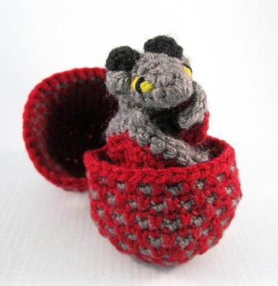 Tiny Dragon Hatchlings in Eggs Amigurumi