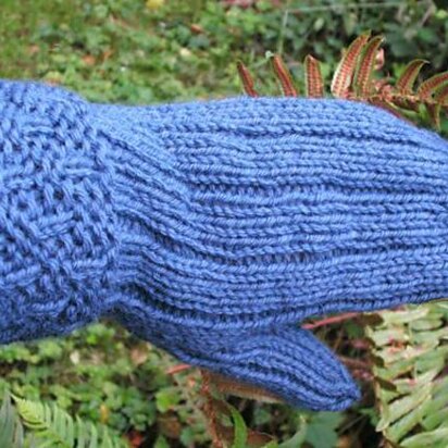 Synchronicity Mittens - knitting pattern