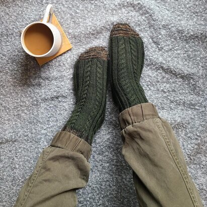 Spruce Cable Socks