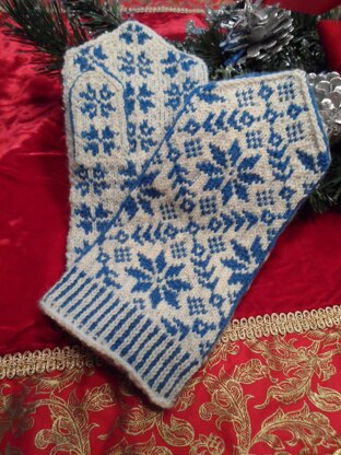 Norwegian Snowflake Mittens